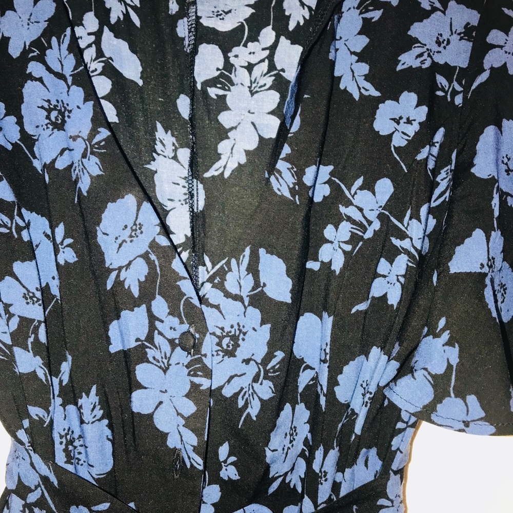 Romper - Picture 4 of 4